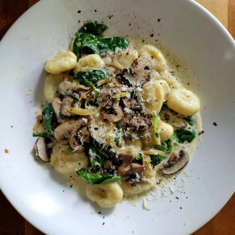 Creamy Mushroom Spinach Gnocchi